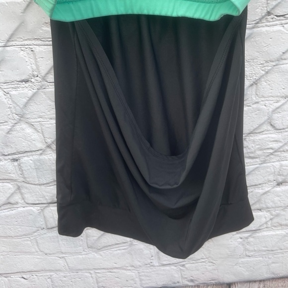 green & Black Sports Bra Open Back Top - Picture 8 of 14